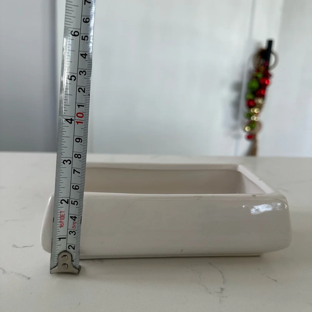 Rae Dunn “SOAP” Ceramic Soap Dish – Neutral White 🧼✨ - Picture 4 of 6